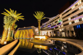 Shanghai Haichang Ocean Park Resort Hotel